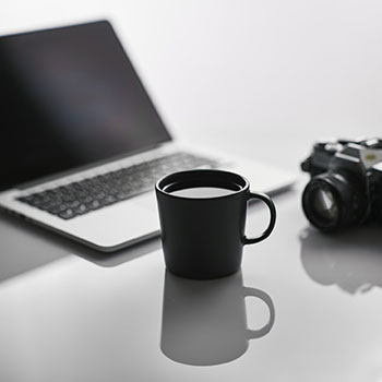 日本踢球明星表现出色引发球迷热议