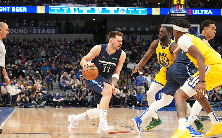 基德退役仪式隆重举行,感谢传奇球员 基德退役仪式隆重举行,感谢传奇球员