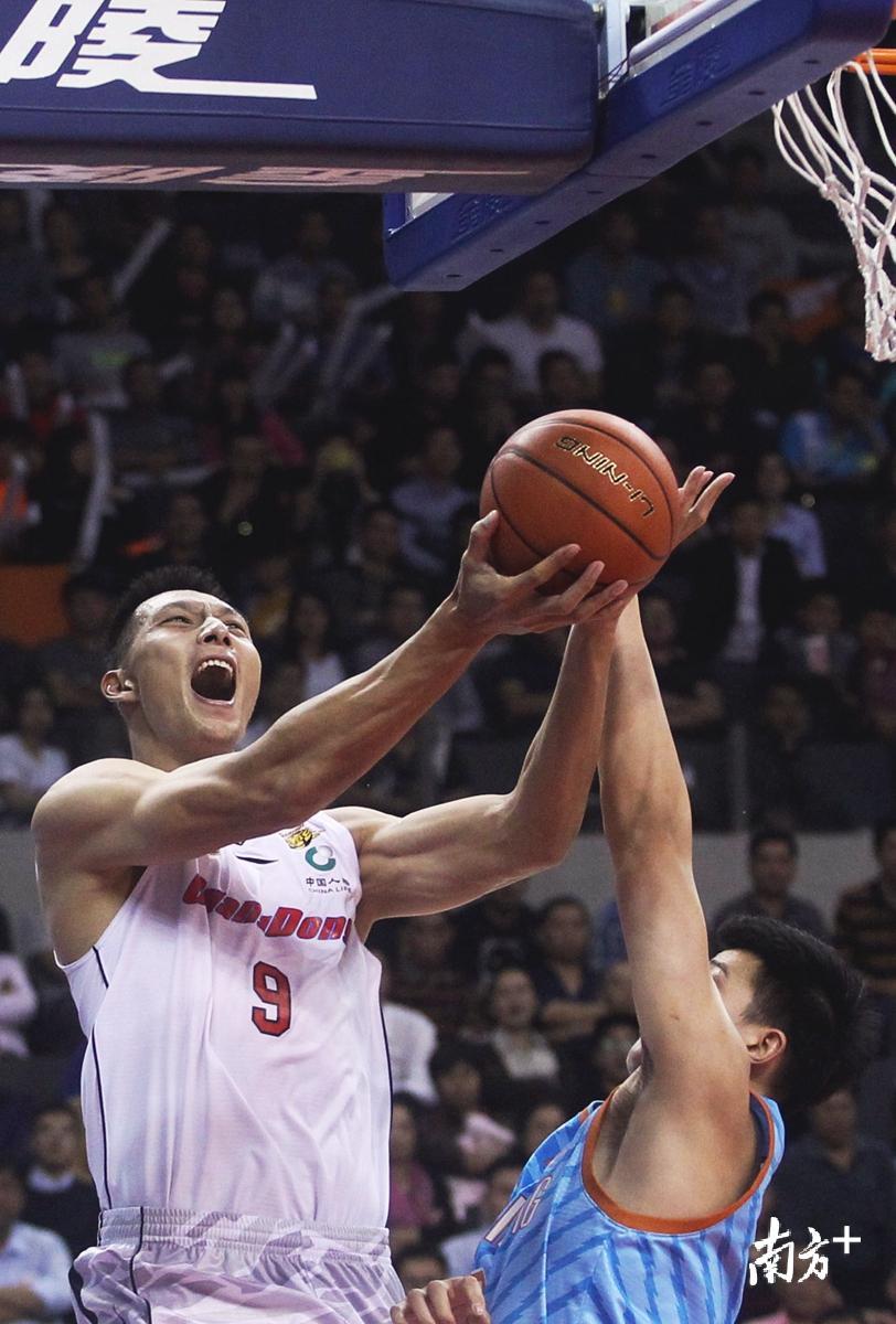 湖南男篮实力强劲,豪取五连胜 湖南男篮实力强劲,豪取五连胜