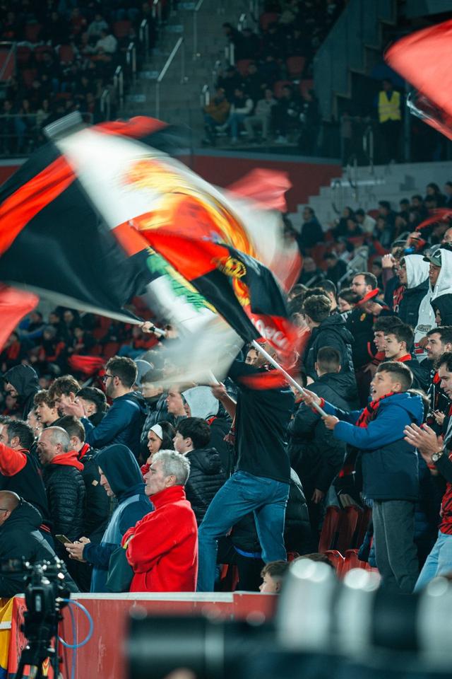 关于巴拿马城球员集中训练备战重要比赛的信息