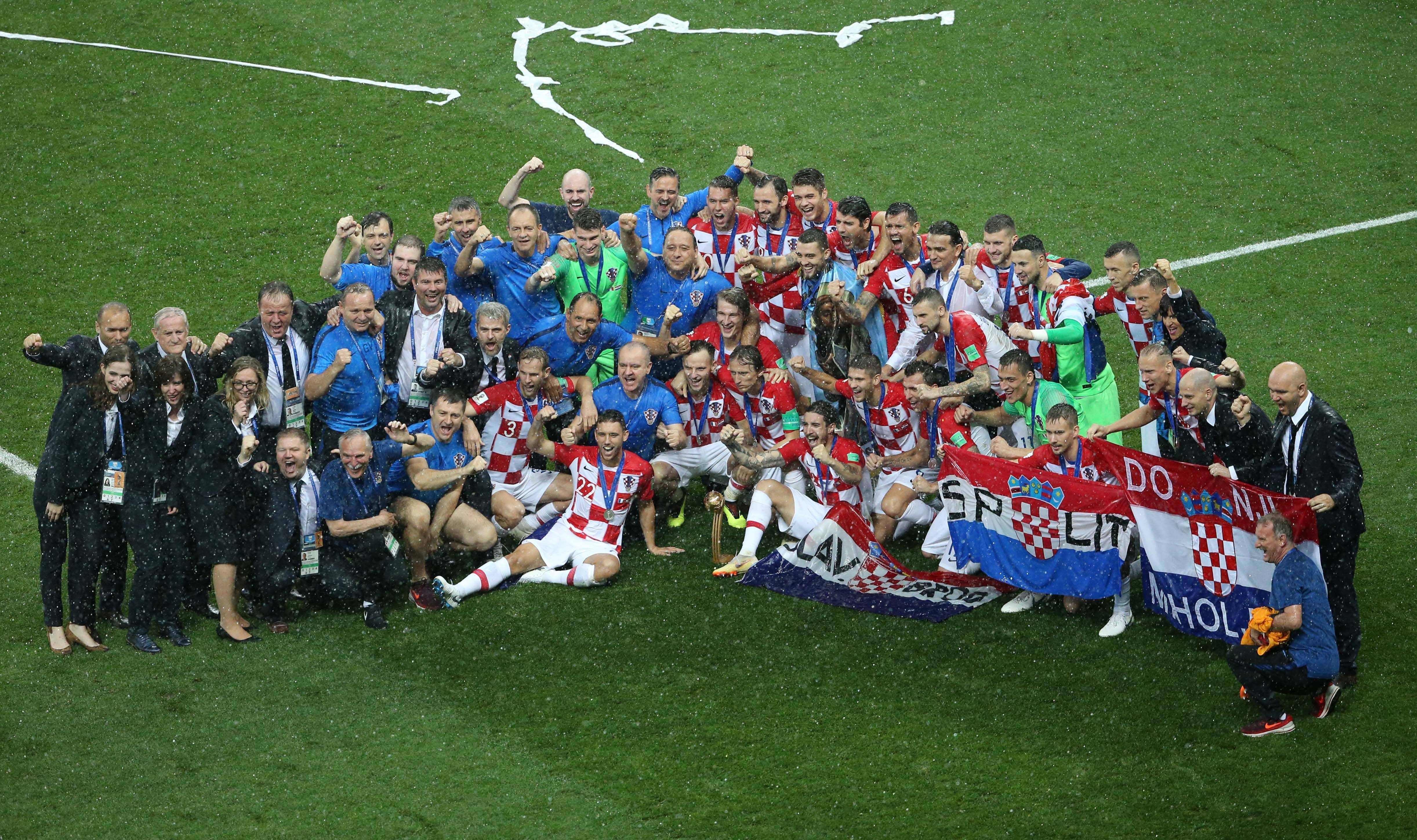 爱游戏官网-克罗地亚队不敌斯洛文尼亚，欧锦赛希望渺茫