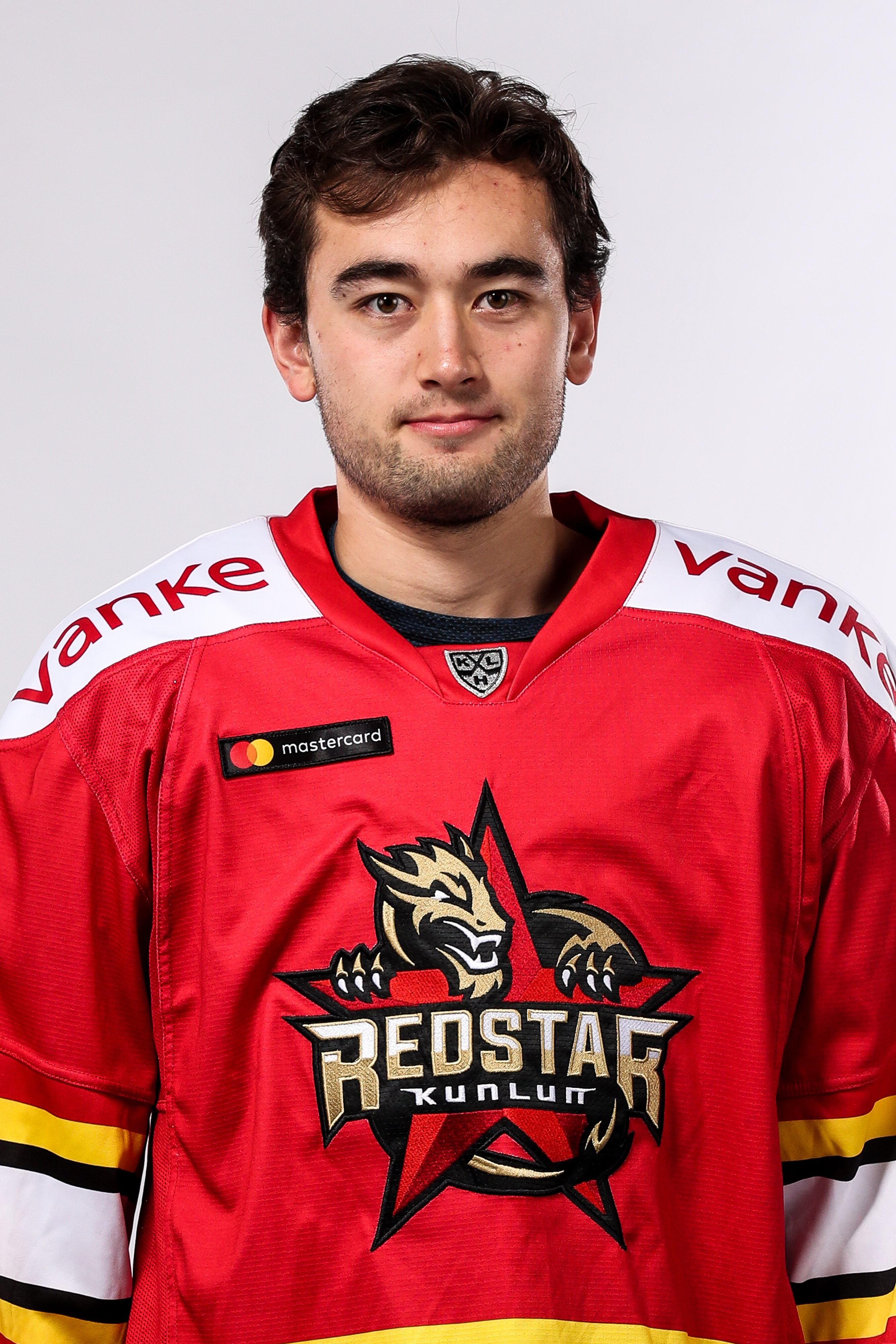 爱游戏官网-阿尔巴尼亚力克冰岛，表现抢眼