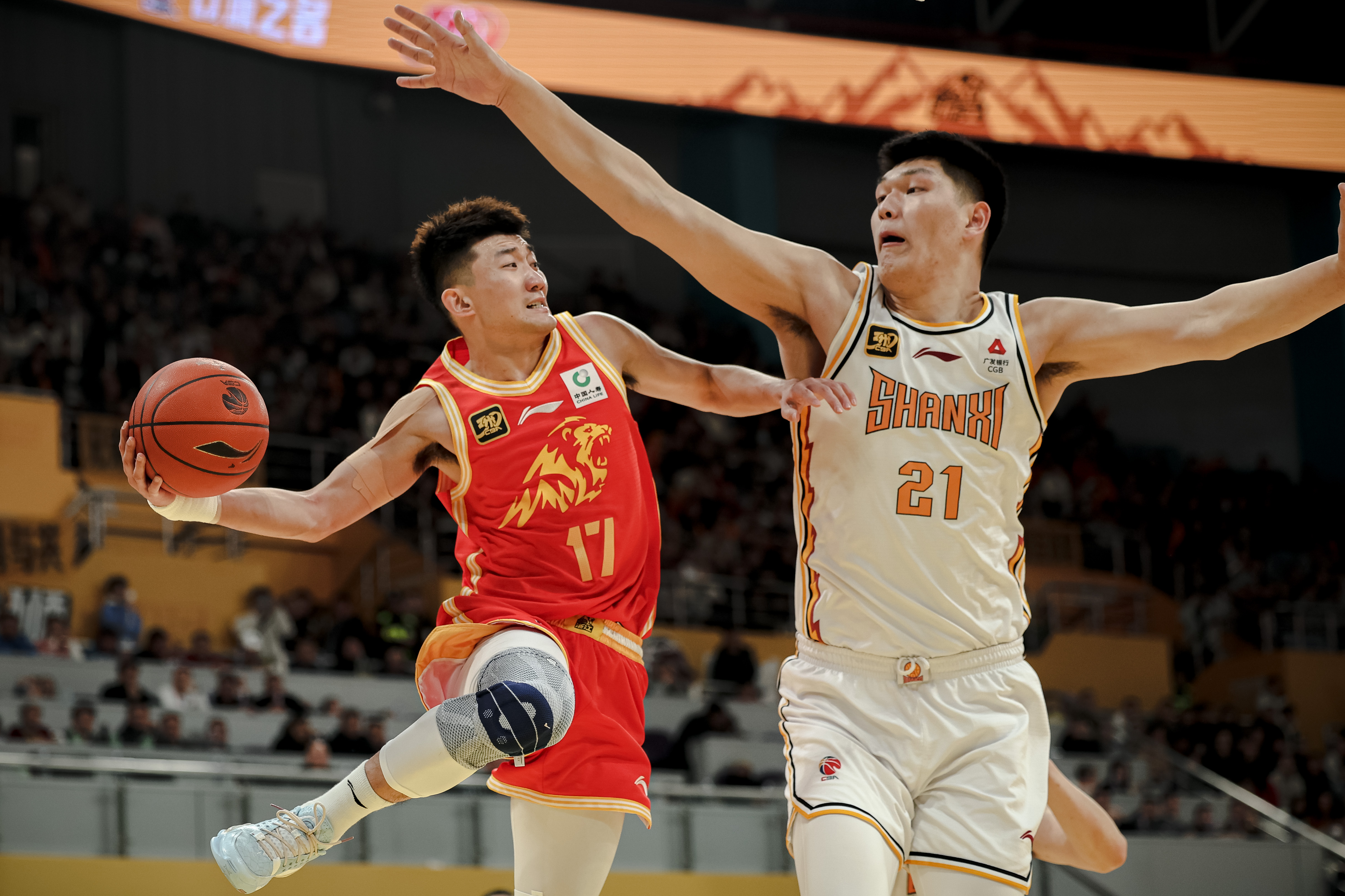 爱游戏在线登录-关于扎实防守搭配精准进攻，球队轻松击败对手的信息