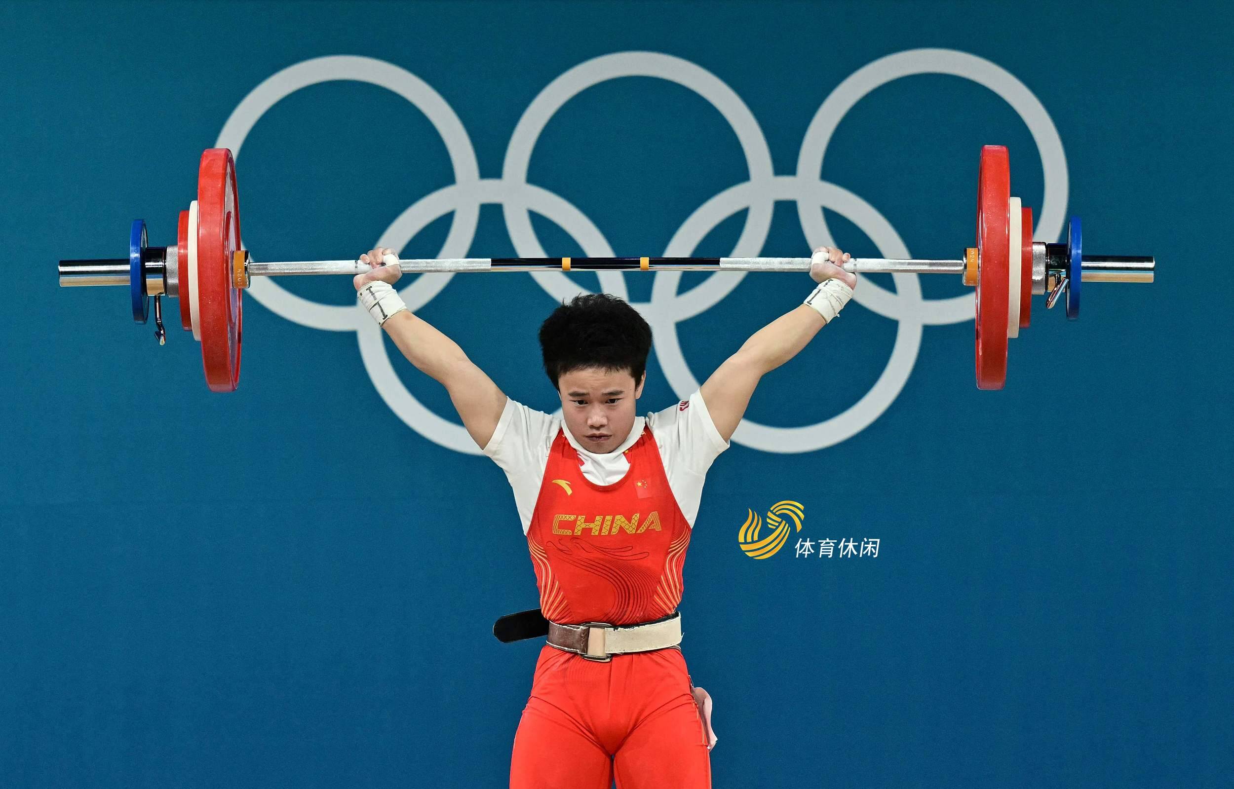 辉煌登场:运动员们勇夺奥运金牌 辉煌登场:运动员们勇夺奥运金牌