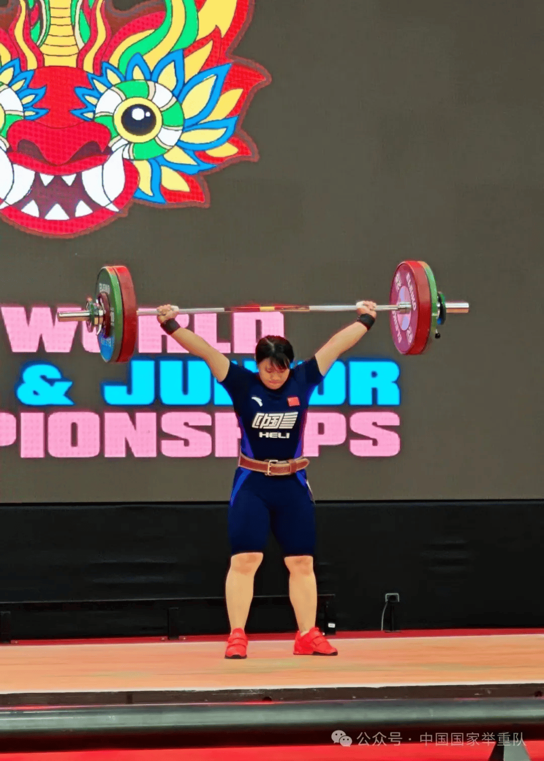 爱游戏网页版-泰国举重选手勇夺铜牌，实力非凡的简单介绍