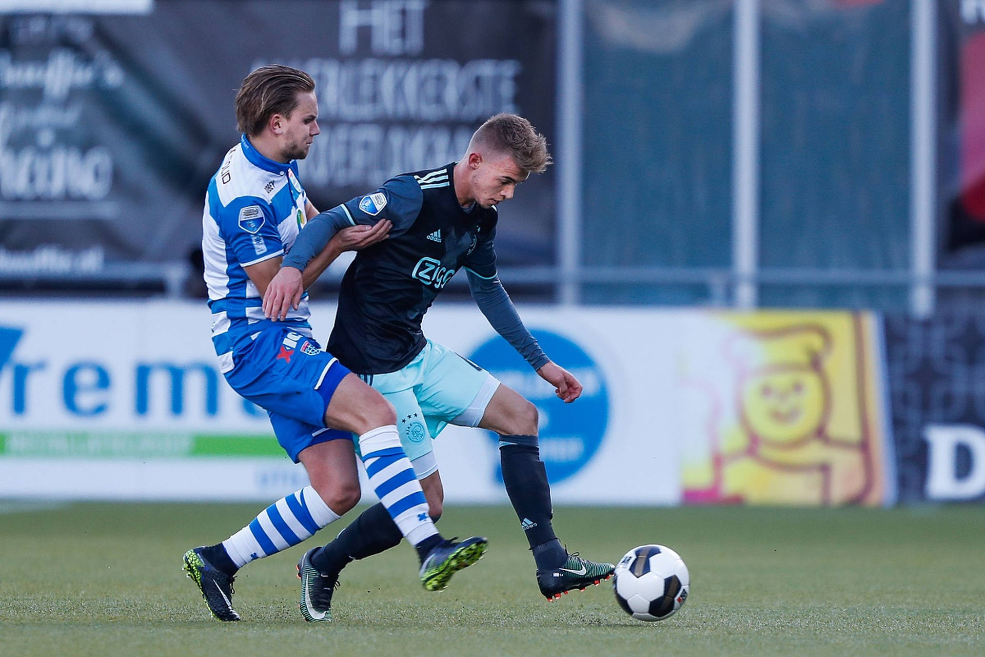 巴黎FC青年队球员荣膺最佳球员，获得嘉奖