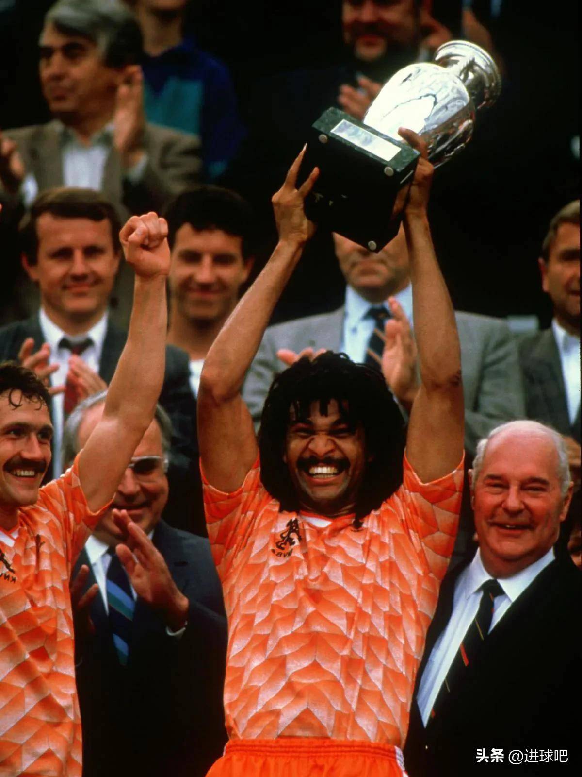 爱游戏在线登录-包含荷兰队球员集体爆发，掀起胜利风潮的词条