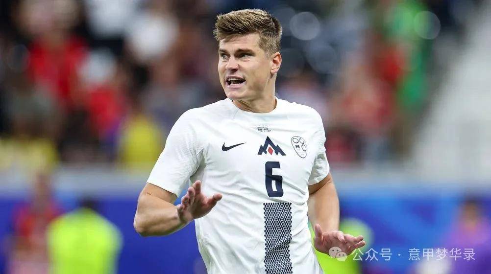 利兹联有意签下沃尔夫斯堡前锋，加强锋线的简单介绍