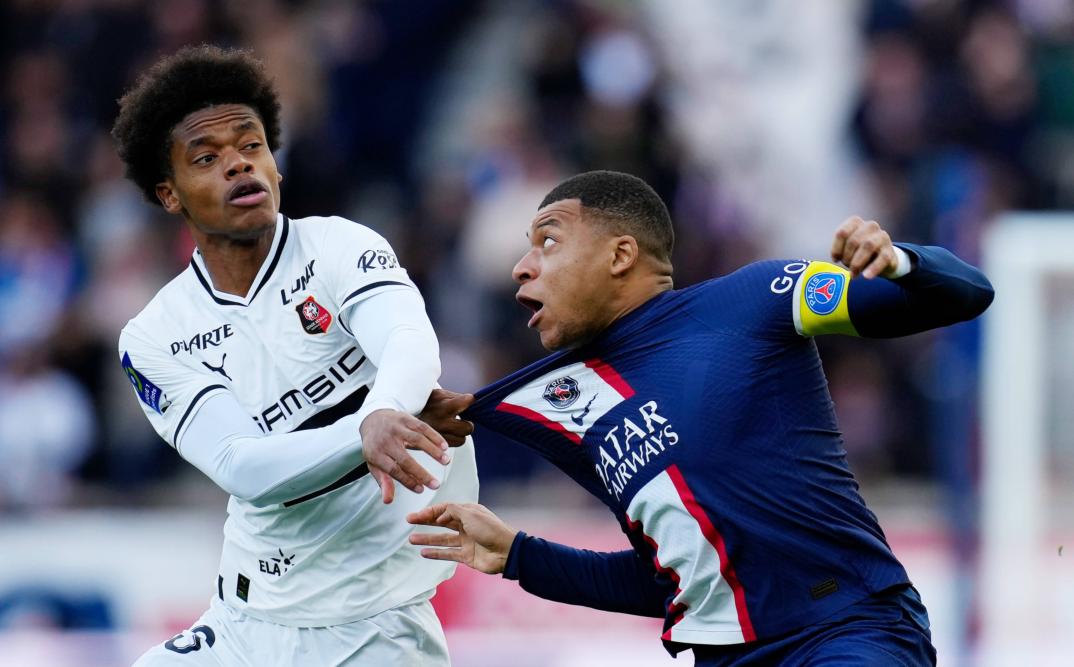 关于巴黎圣日耳曼客场不敌对手,法甲竞争激烈的信息 关于巴黎圣日耳曼客场不敌对手,法甲竞争激烈的信息