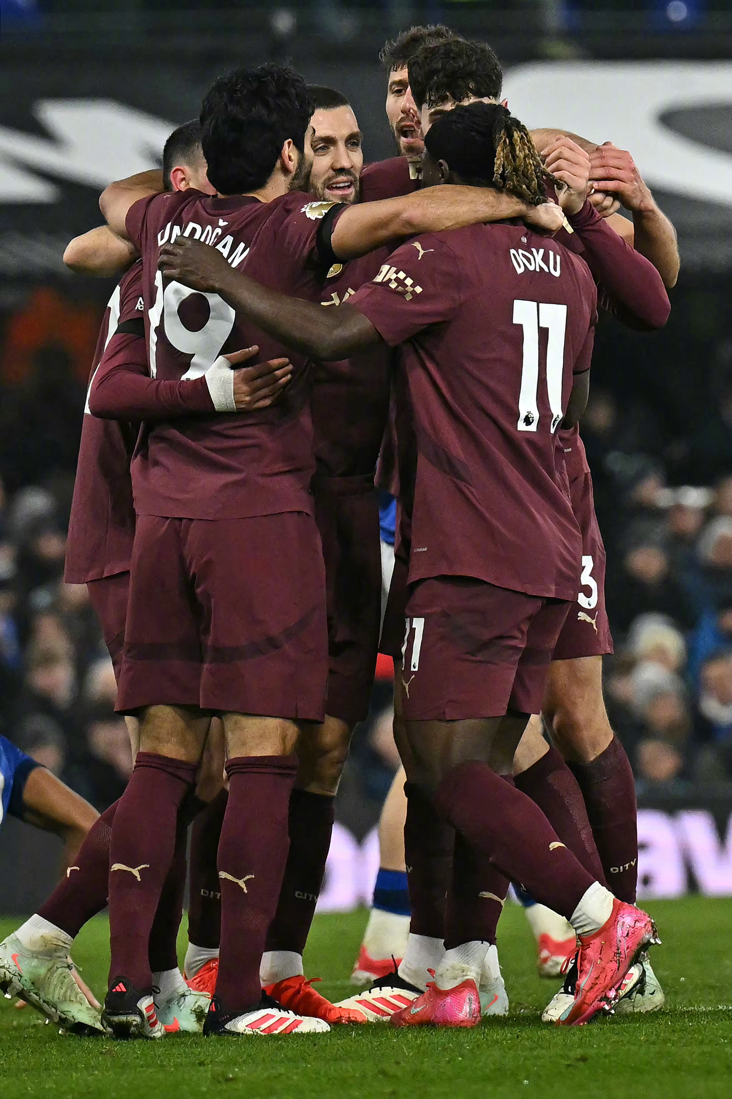 爱游戏官网-关于曼城客场战胜皇家马德里，斯特林梅开二度的信息