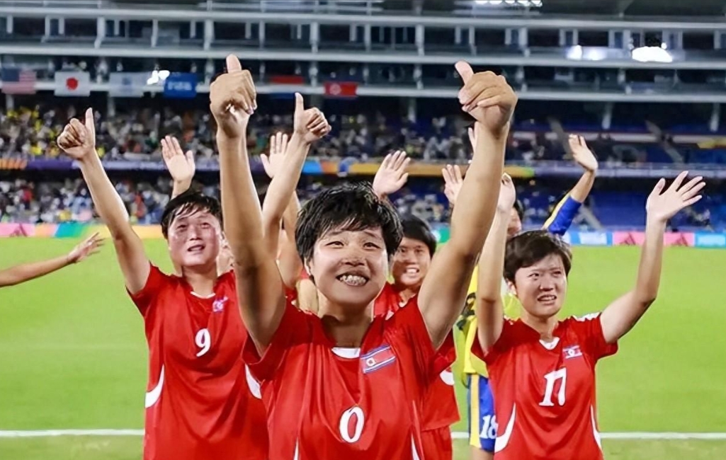 世界杯足球赛事中,女队员创造佳绩 世界杯足球赛事中,女队员创造佳绩