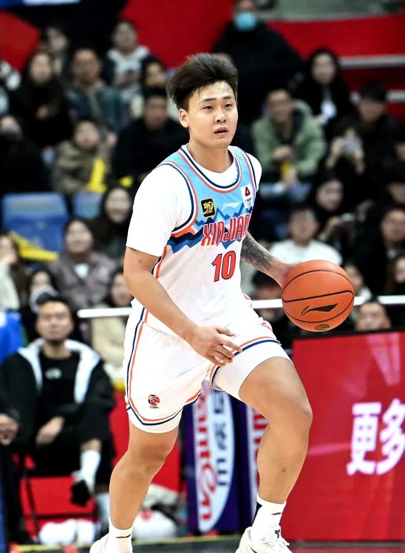 包含新疆男篮壮志凌云，力争夺冠归来的词条