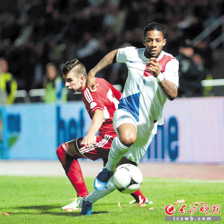 意大利击败荷兰，赢得决赛入场券的简单介绍