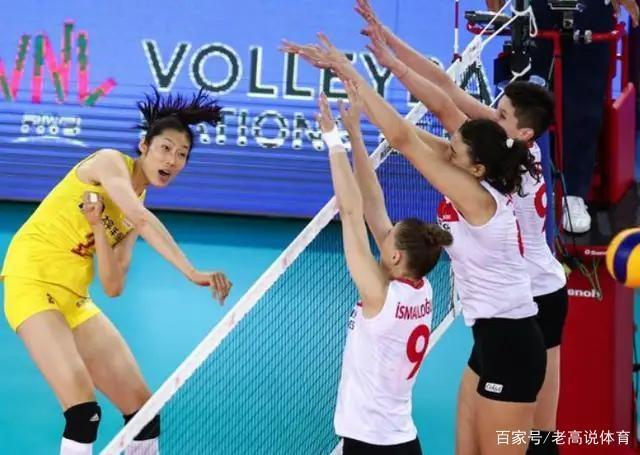 土耳其队与西班牙队火拼，酣畅淋漓