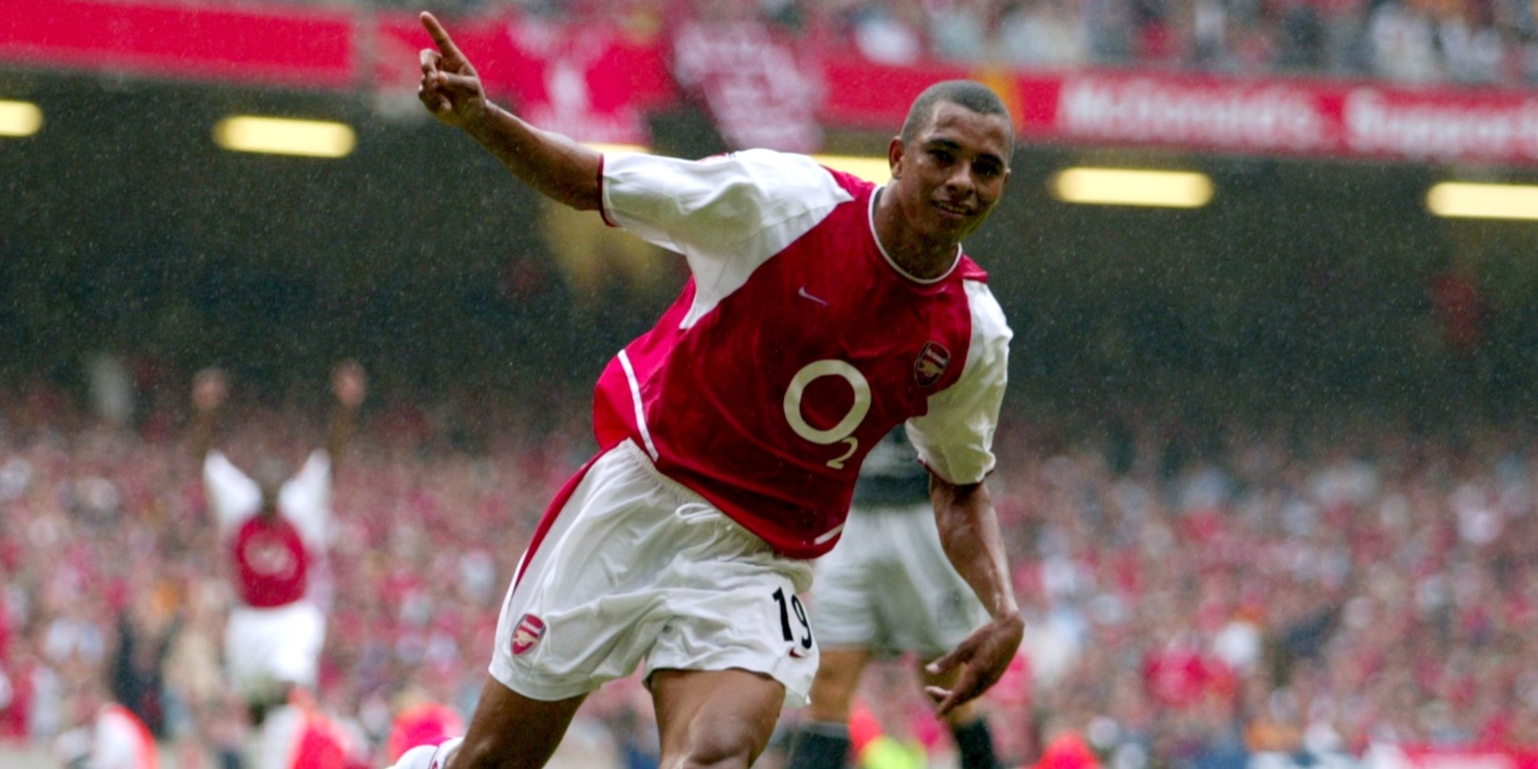 阿森纳前锋惊艳表现，被英国媒体誉为天才新星