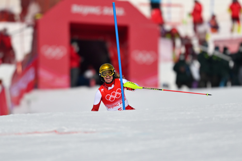 爱游戏在线-奥地利选手赢得高山滑雪冠军！