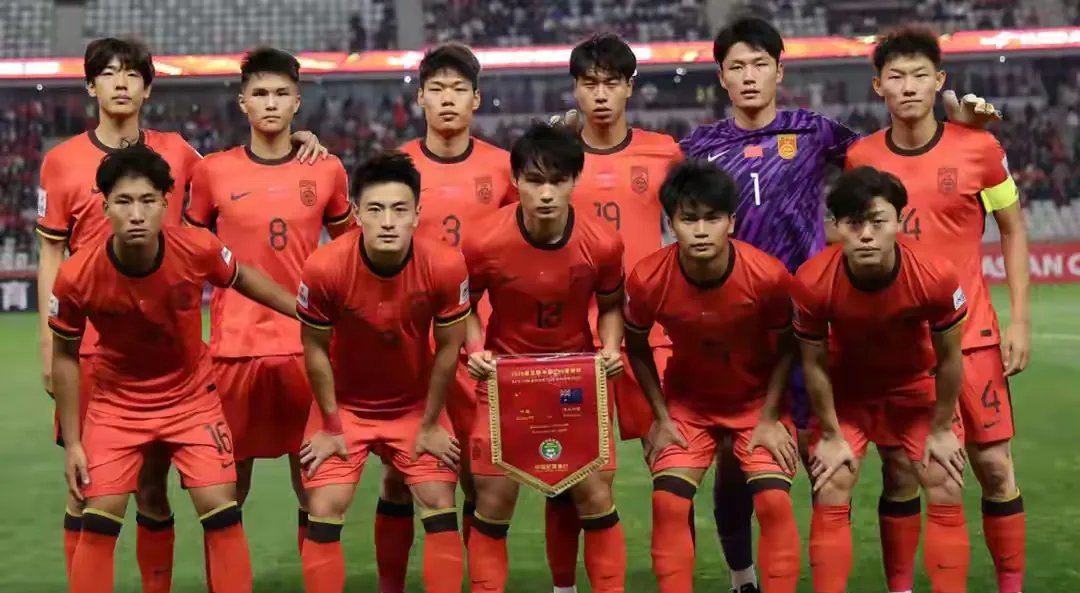 爱游戏网页版入口-强队对战在中国国内足球赛场上上演激烈比拼的简单介绍