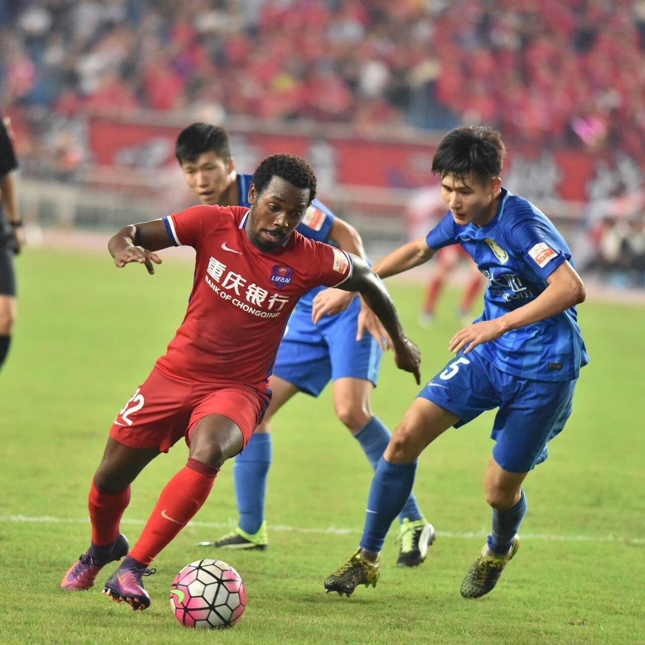 重庆力帆主场绝杀，逆转深圳佳兆业的简单介绍