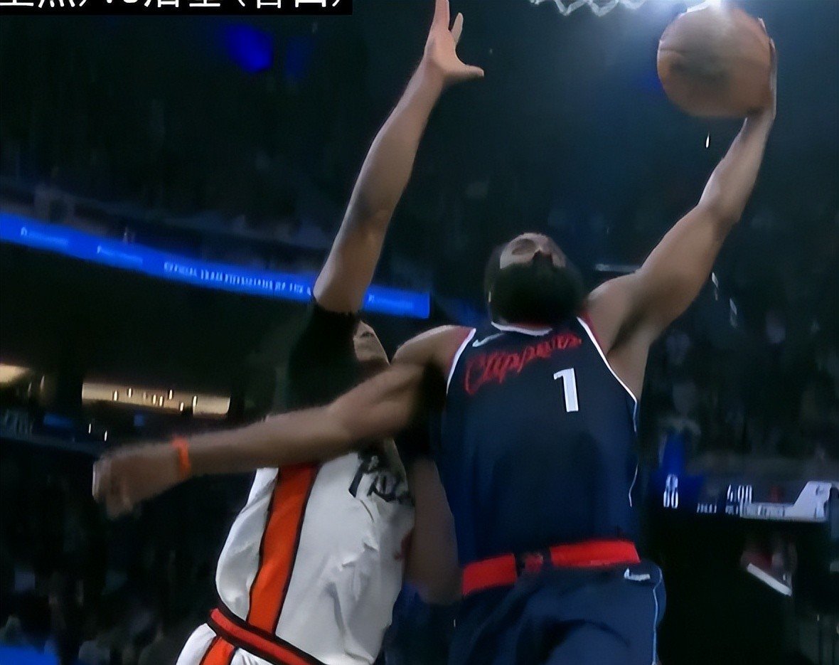 活塞擒太阳取得两连胜,挣扎东部前十席位的简单介绍 活塞擒太阳取得两连胜,挣扎东部前十席位的简单介绍