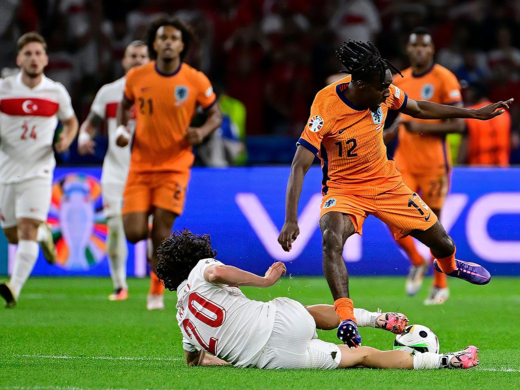 包含冲击胜局:欧洲预选赛抢眼对抗的词条 包含冲击胜局:欧洲预选赛抢眼对抗的词条